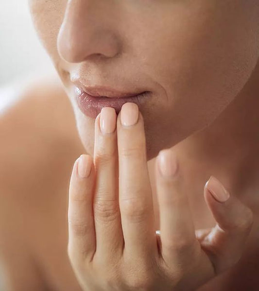 THÂM MÔI VÀ NHỮNG MẸO THIÊN NHIÊN GIÚP DỨT ĐIỂM HOÀN TOÀN