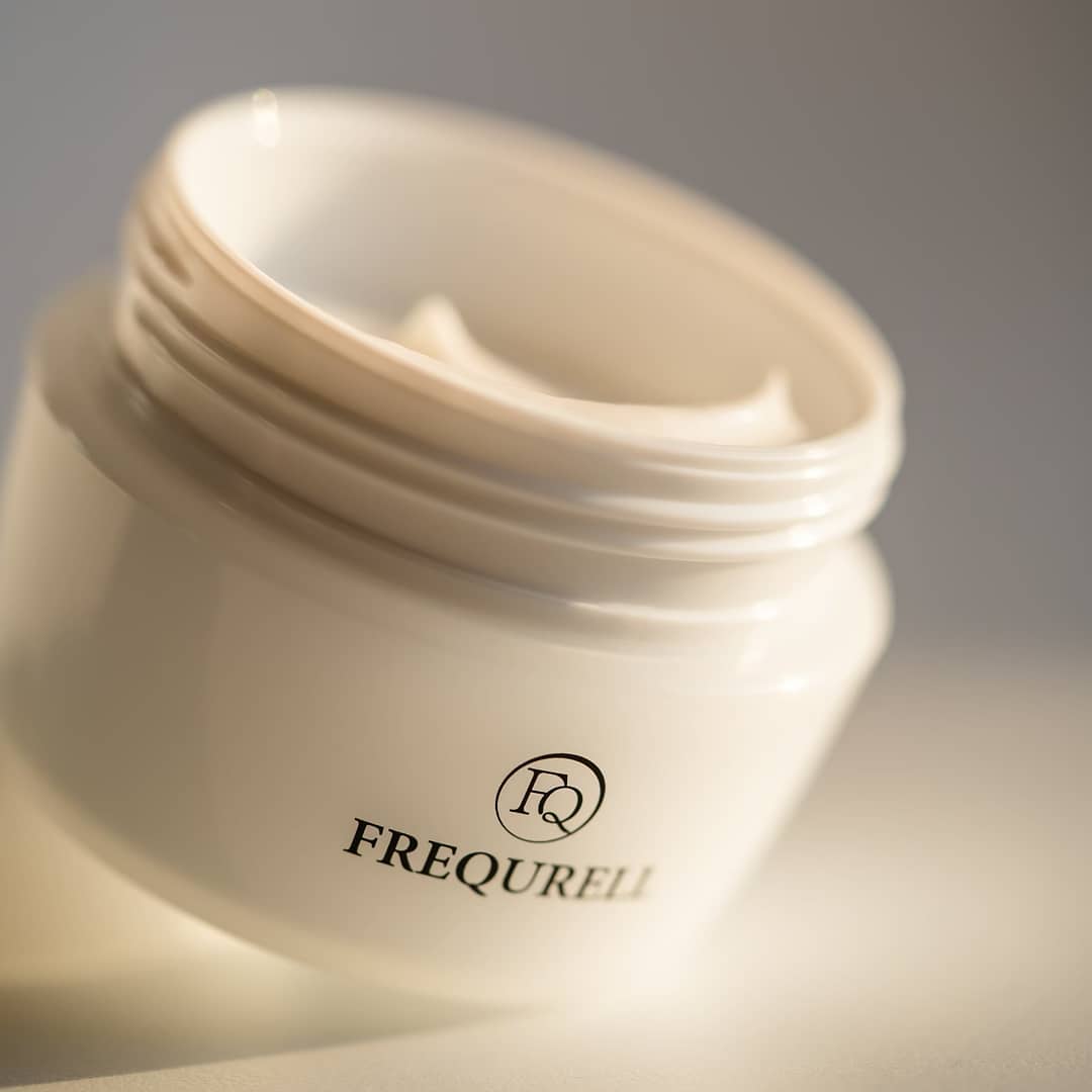 Kem Mờ Nám Sạm Da Frequrell