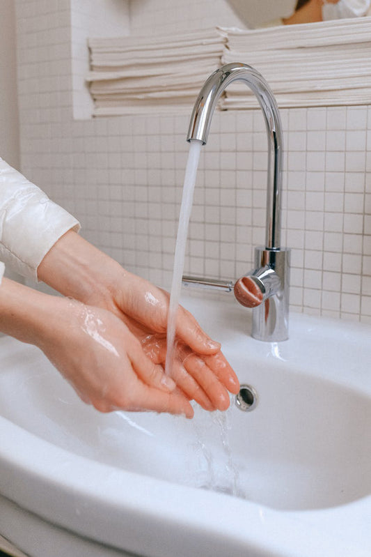 Tưởng đơn giản nhưng bạn có chắc mình đã rửa mặt đủ sạch?